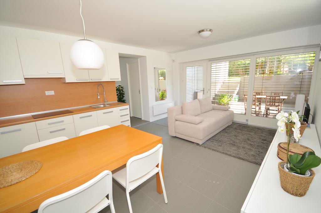 לובליאנה Atrium Flat In The Villa מראה חיצוני תמונה
